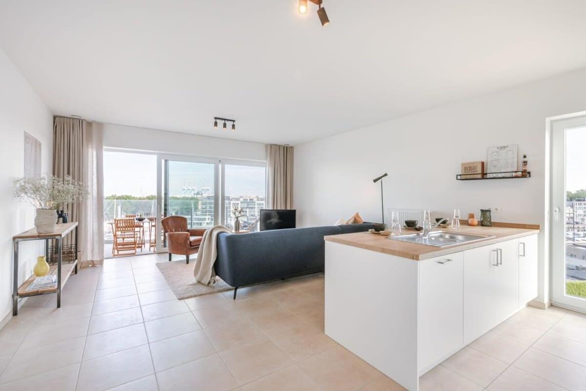 Huswell - Lovely New Apartment At The Harbor + Parking 브뤼헤 외부 사진